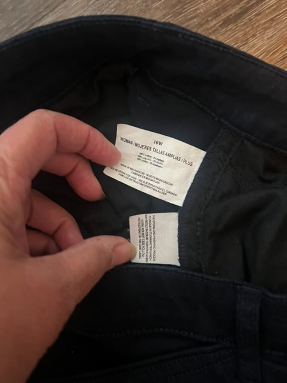 Women's Gloria Vanderbilt Capri Pants, Size 16W, Navy Blue, Pockets, Great Con! - Picture 4 of 4